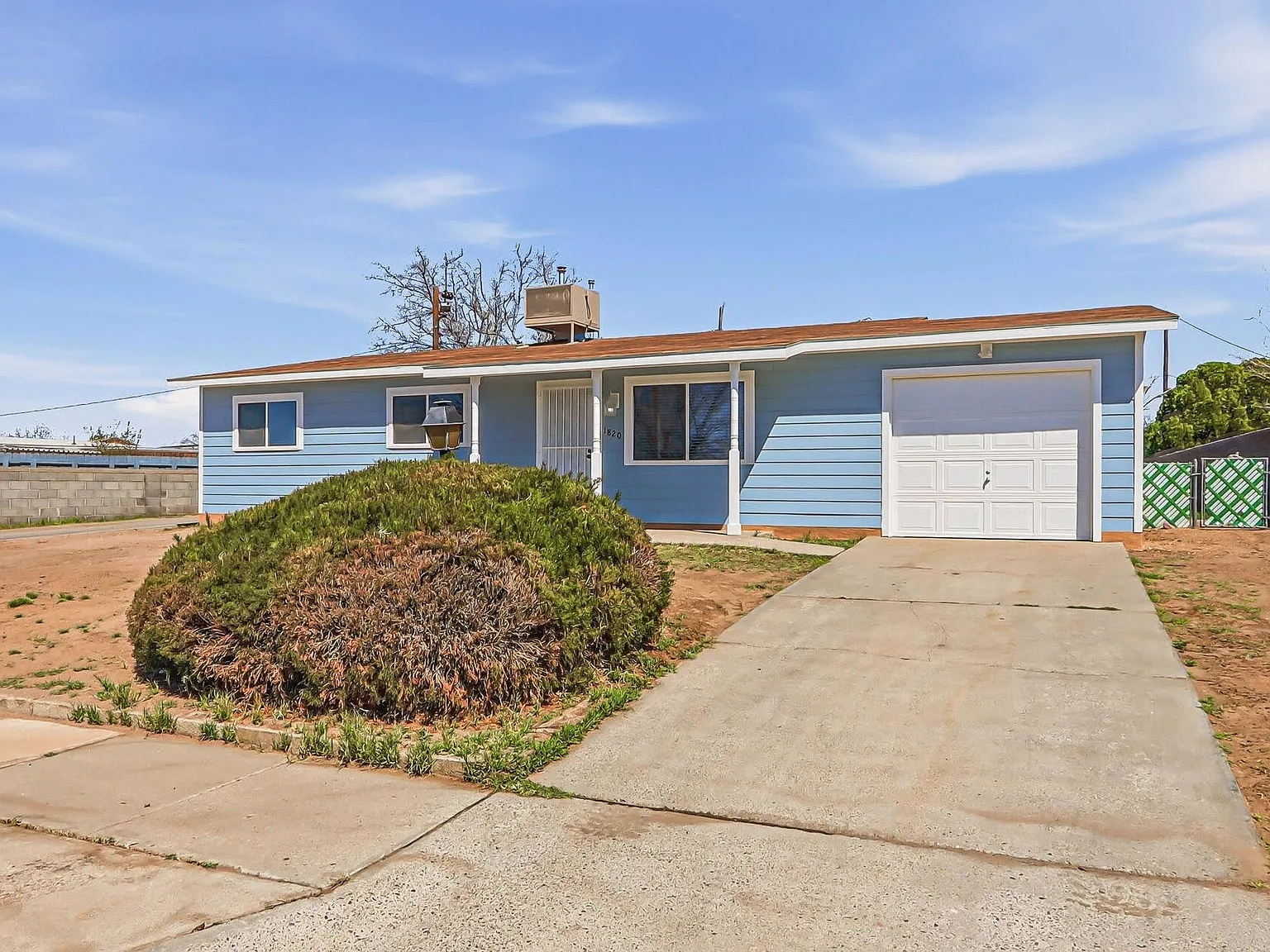3 bed, $1,250 — Photo 2
