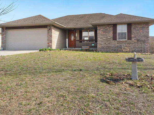 712 W Christopher Lane, Clever, MO 65631
