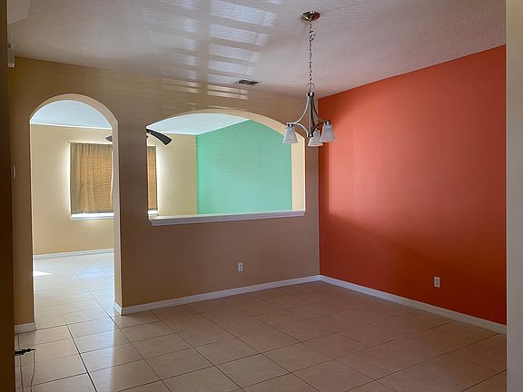 4th image of 2346 Victoria Falls Dr