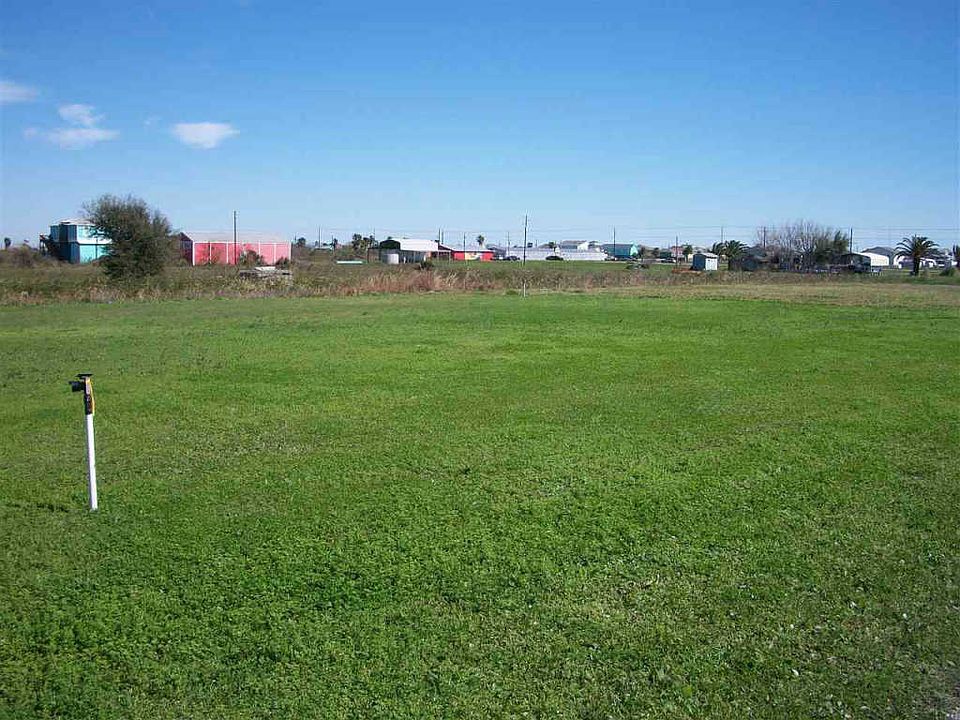 1st image of 1070 Lagoon Dr