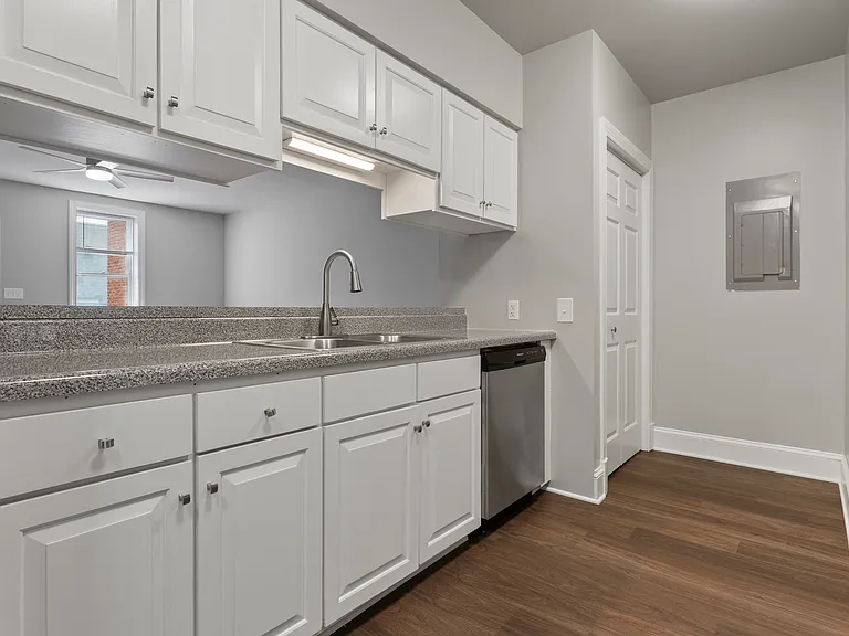 1513 W Main St #A — Photo 3