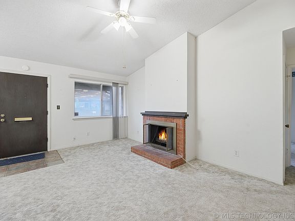 5th image of 11031 E 11th Pl #3-1A