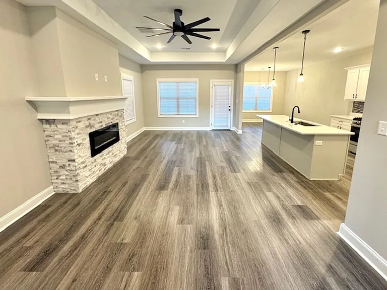 566 Tucker View Dr — Photo 3