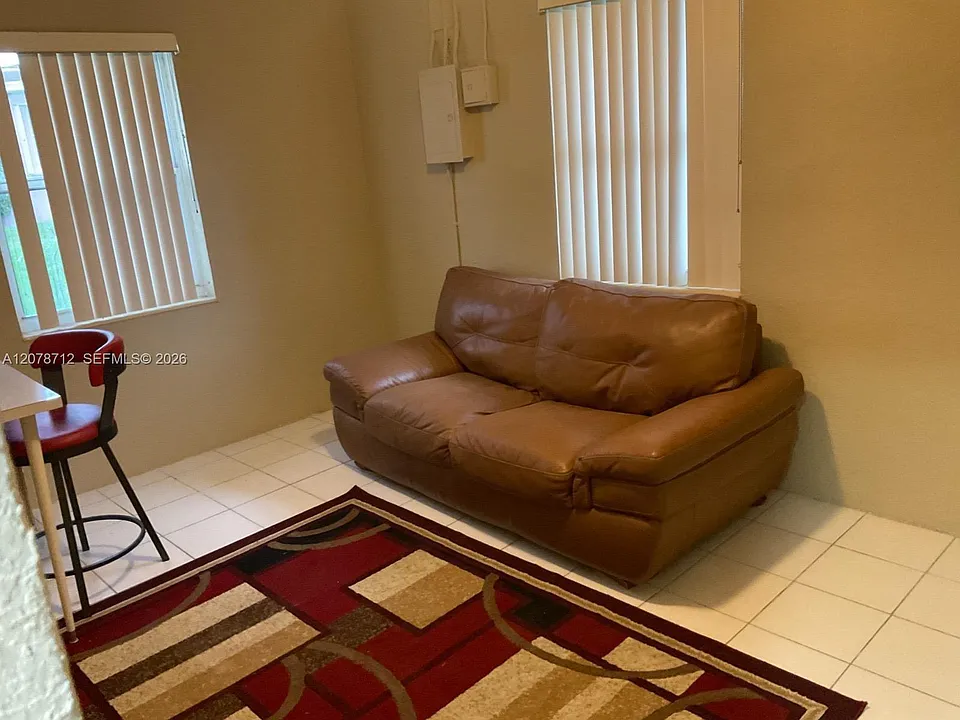 401 NW 5th Ave