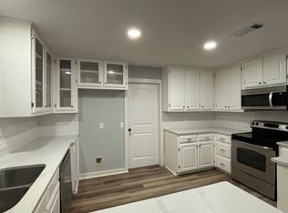 10406 Sprinkle Rd, Austin, TX 78754