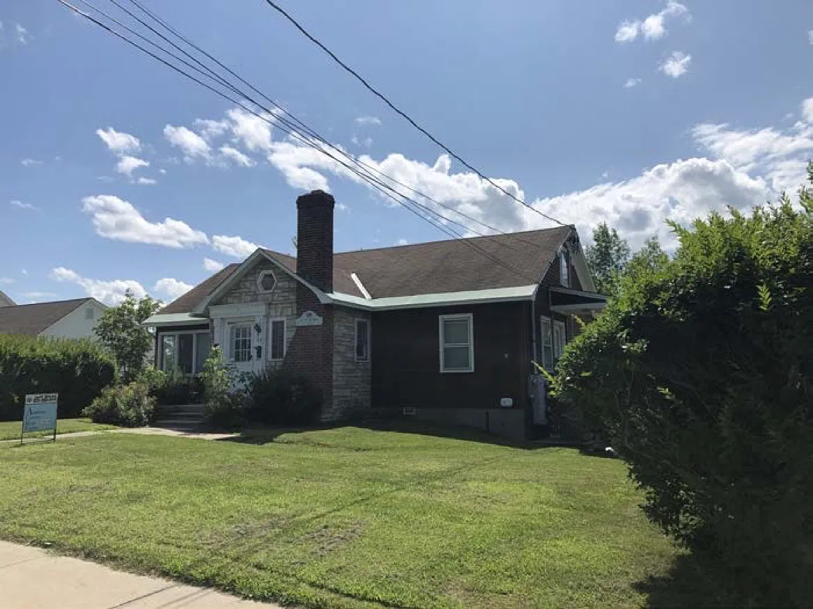 1 bed, 1242 sqft, $1,500 — Photo 2
