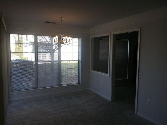 4th image of 8210 Crossbrook Ct Unit 101