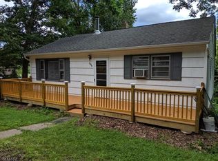 106 Brooklyn Stanhope Rd, Stanhope, NJ 07874