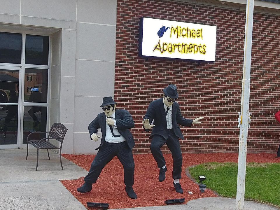 2nd image of 39 S Main St