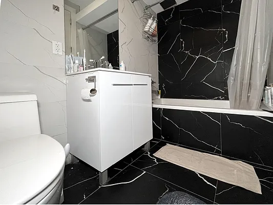 Rented by EXR | media 42