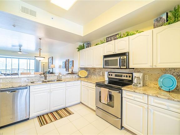 5th image of 4650 Turnberry Lake Dr Unit 204