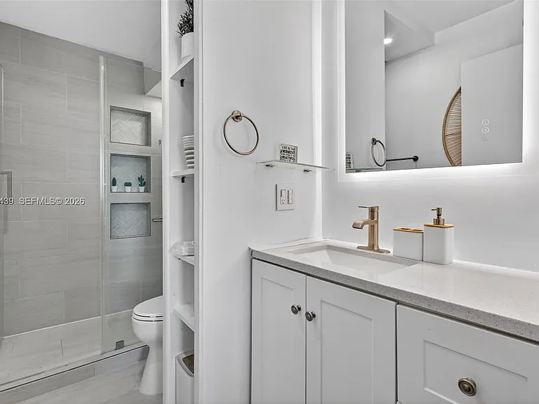 2350 NE 135th St #901 — Photo 13