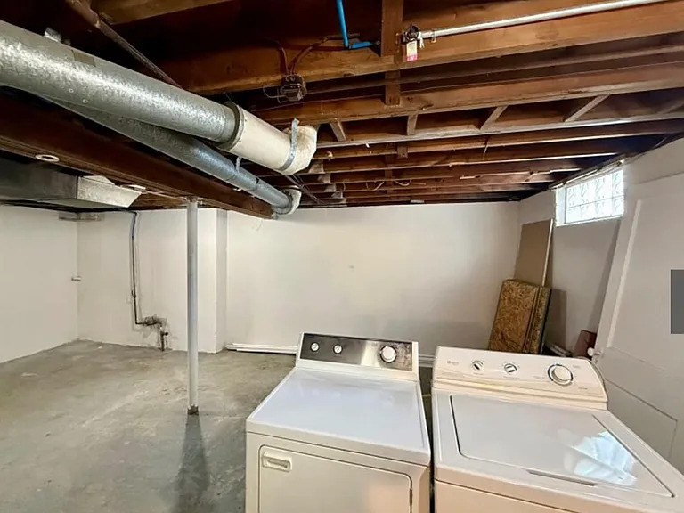 7313 Grandville Ave — Photo 10