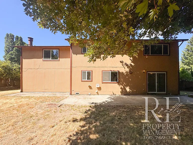 7880 Oxbow Ave NE — Photo 20
