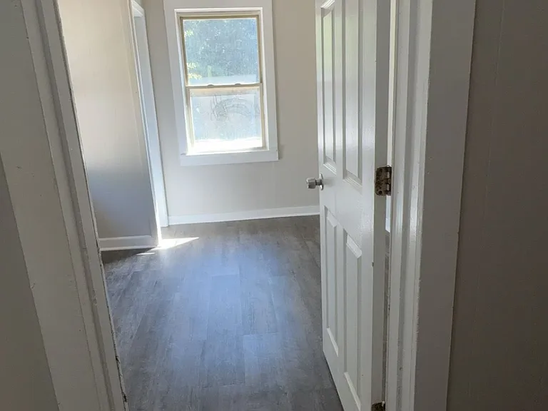 226 Church St — Photo 13