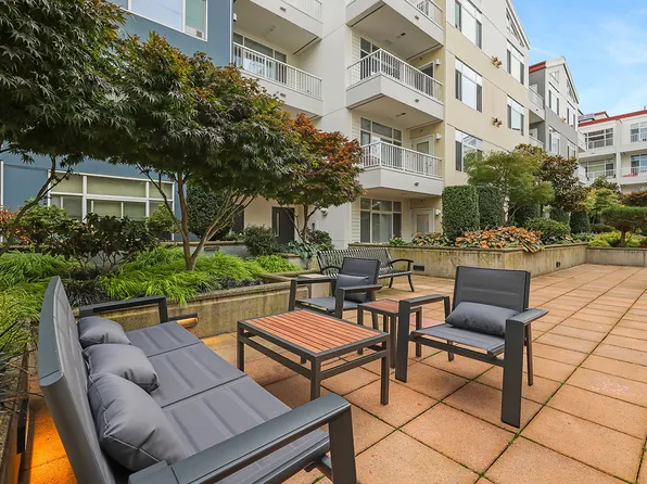 Courtyard Off Main