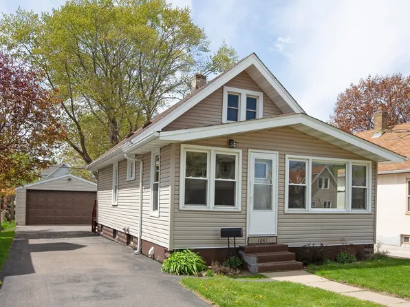 1041 Farrington St, Saint Paul, MN 55117