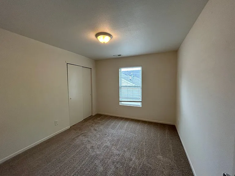 3015 Meadow Knoll Dr — Photo 14