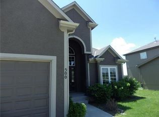 500 SW Eagles Ridge Dr, Blue Springs, MO 64014