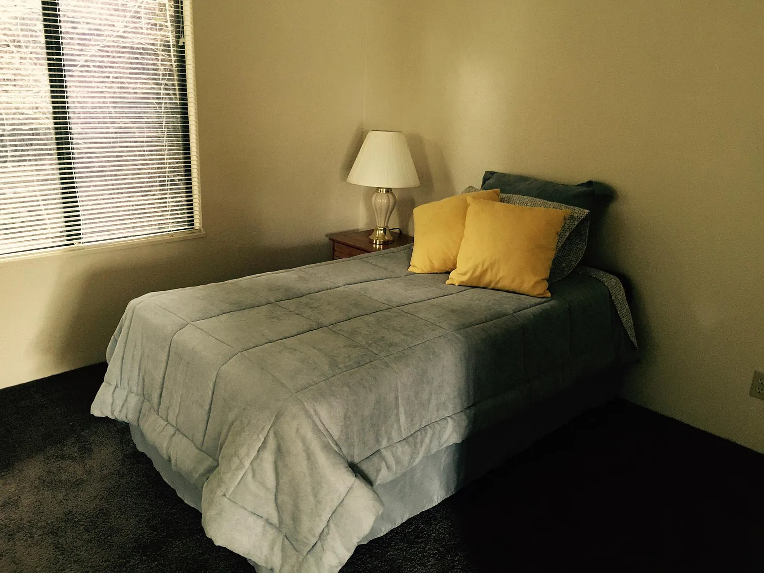 Redwood Apartments — Photo 3