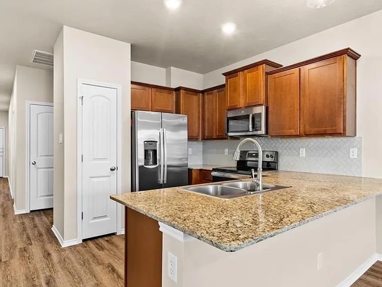 210 Green Valley Dr #A — Photo 5