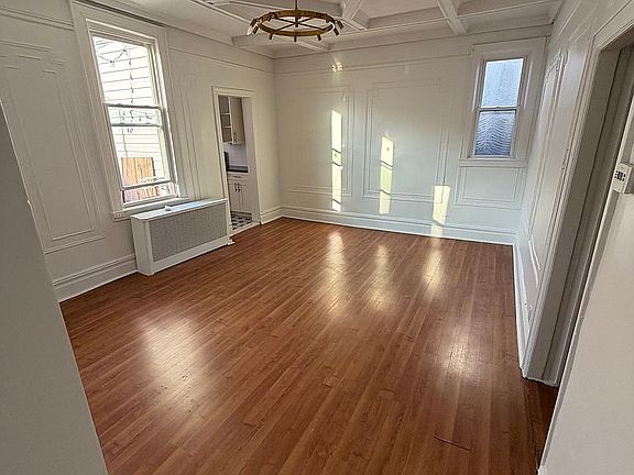 3rd image of 255 Boerum St #2