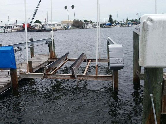 5th image of 386 Bimini Dr