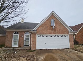 2133 Oak Springs Dr, Cordova, TN 38016