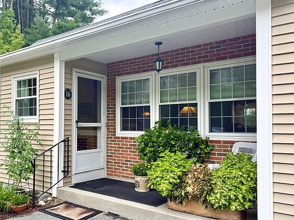3rd image of 6 Oak Ridge Road #16