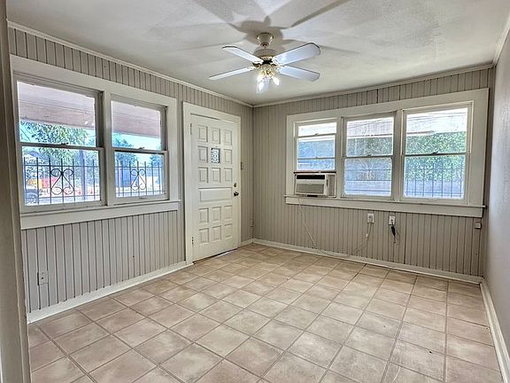 5th image of 1313 Guadalupe St