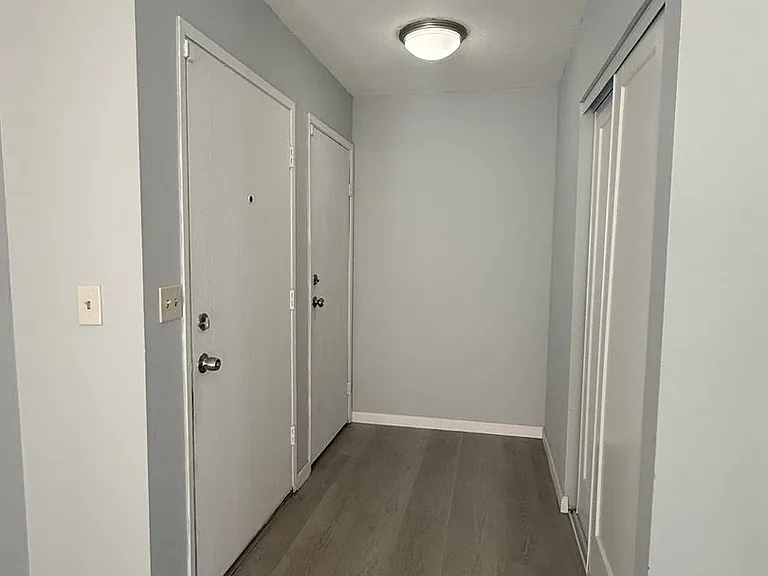 322 Pecan St — Photo 10