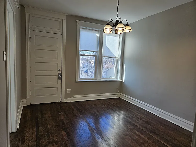 827 W 33rd Pl #1RB — Photo 13