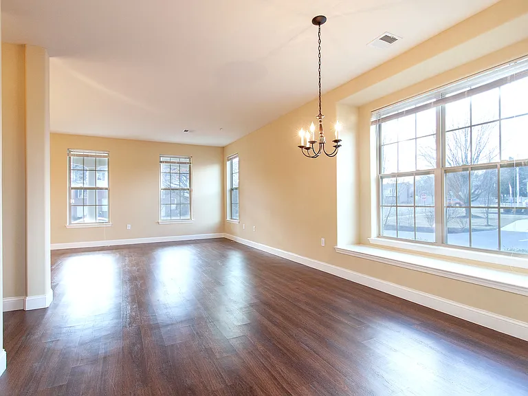 East Hills Townhomes at Bethlehem — Photo 13