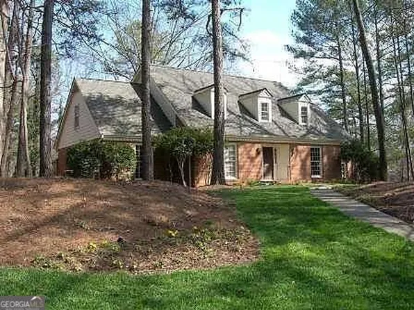 7085 Glenridge Dr, Sandy Springs, GA 30328