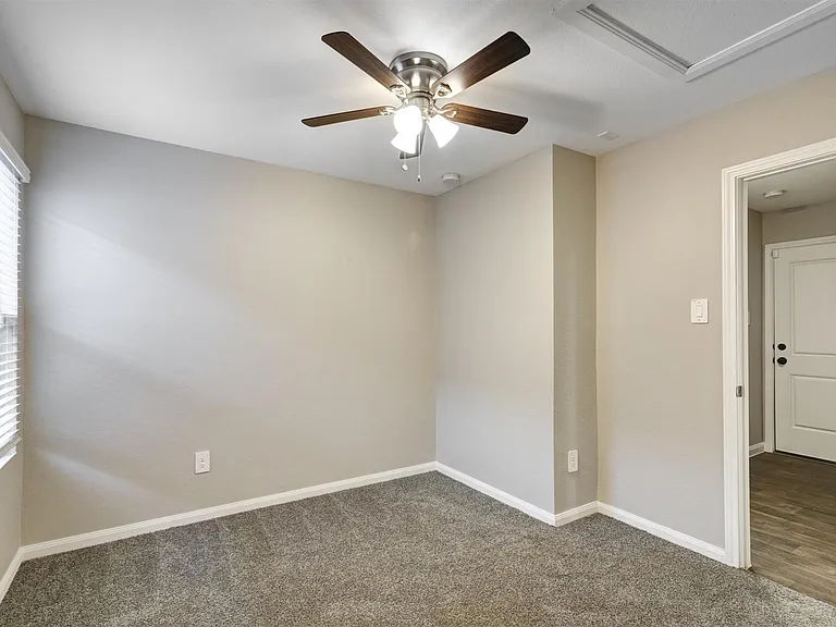 16428 Jasmine Marie Pl — Photo 14