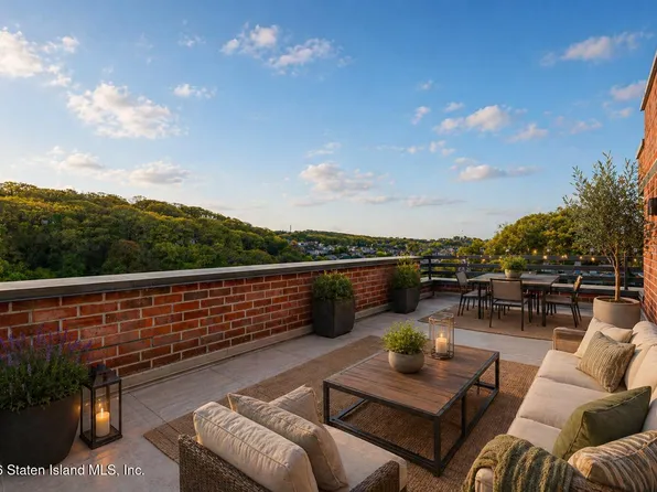755 Narrows Rd N APT 1001, Staten Island, NY 10304