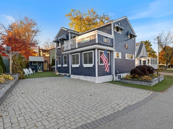 11 Rose Lane, Ogunquit, ME 03907