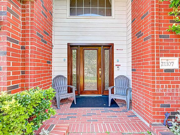 5th image of 21107 N Fair Ct