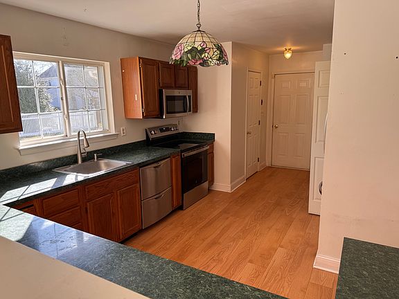 5th image of 177 Traybern Blvd