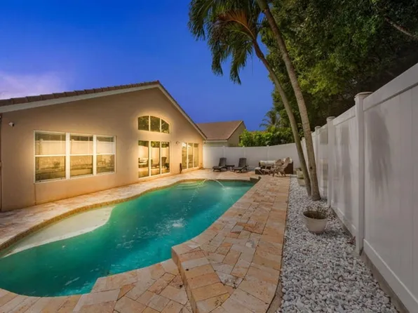6344 Barton Creek Cir, Lake Worth, FL 33463