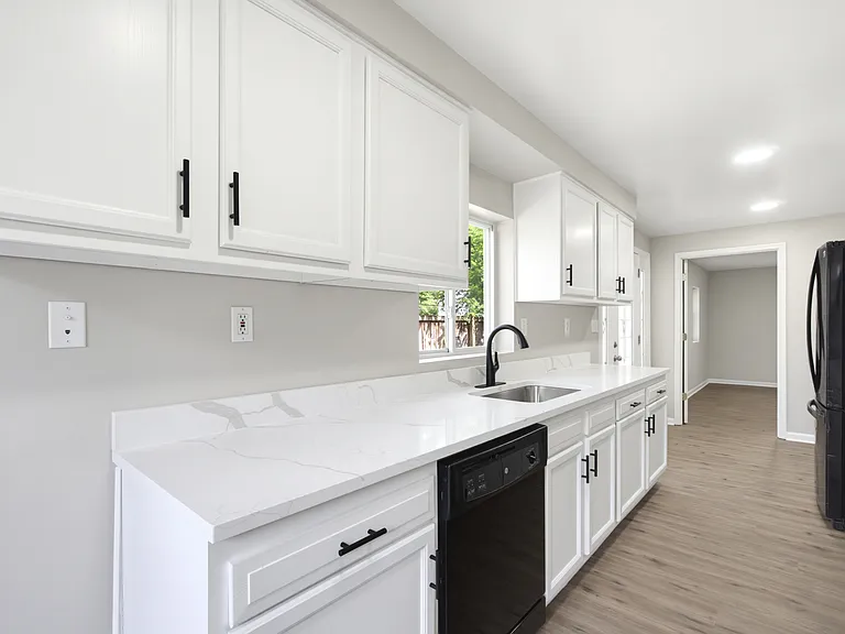 8129 Woodholme Cir #A — Photo 5