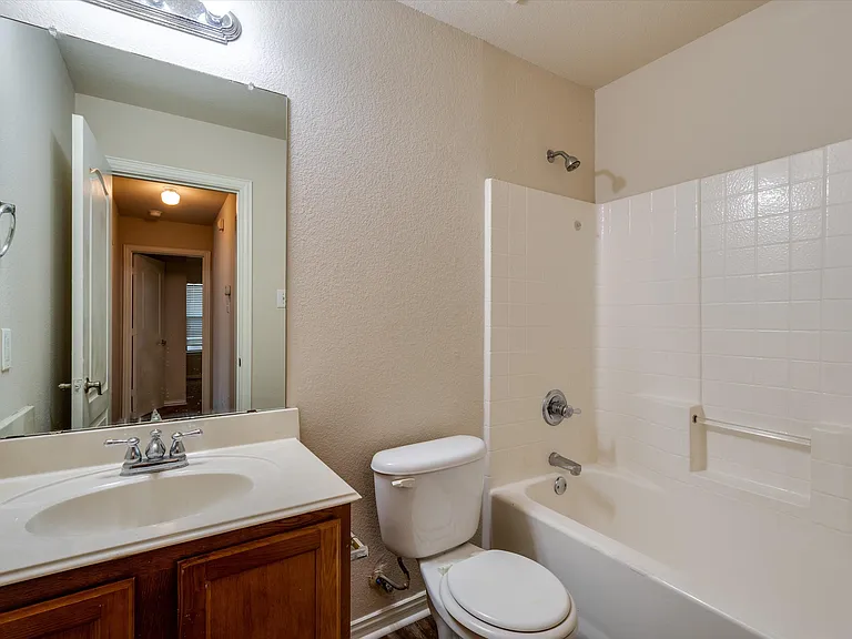 121 Cliff Heights Cir — Photo 24