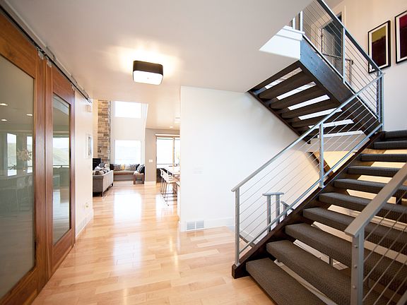 3rd image of 5003 N Ravencrest Ln