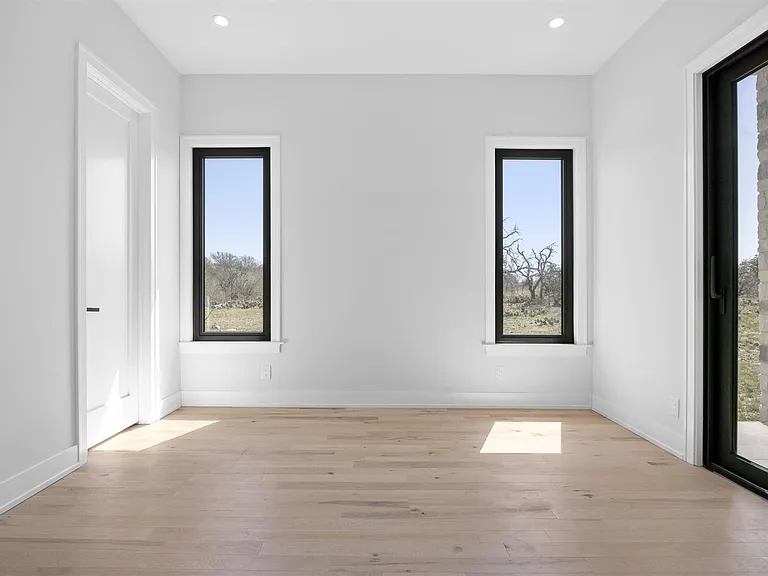 333 Spicewood Trails Dr — Photo 22