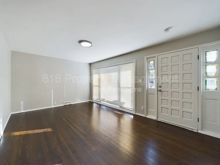 11404 Eastern Ave — Photo 1