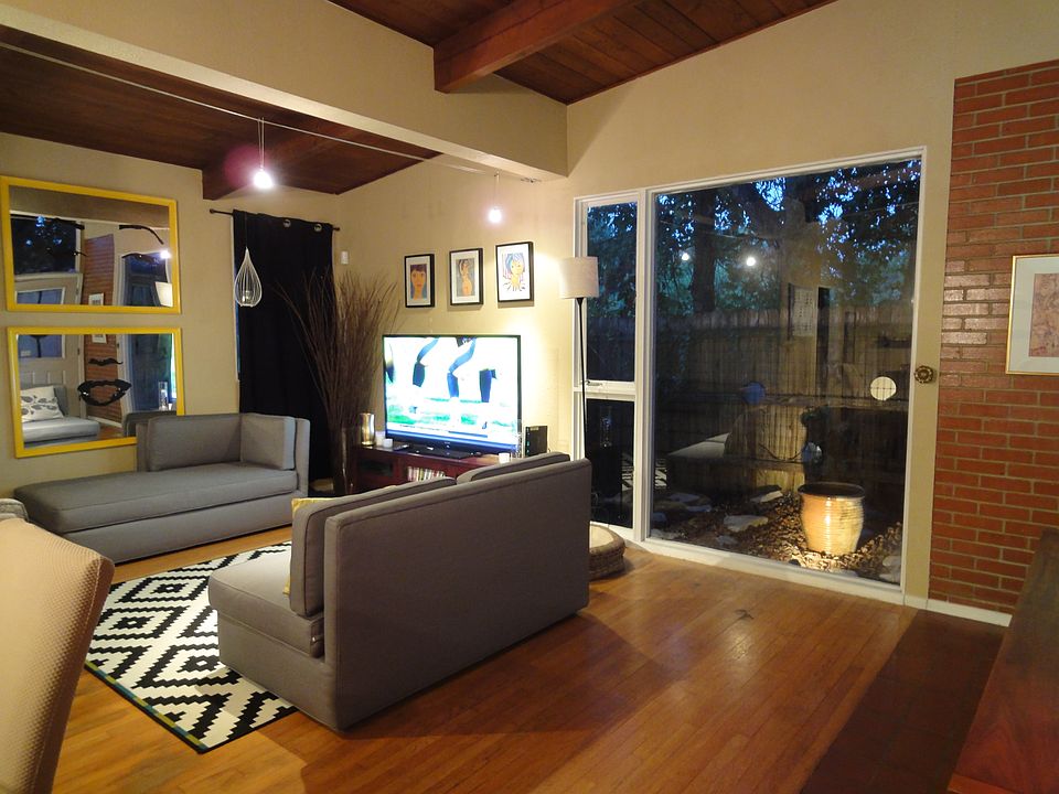 1st image of 614 Brightwood Pl