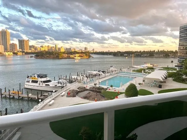 900 Bay Dr APT 402, Miami Beach, FL 33141