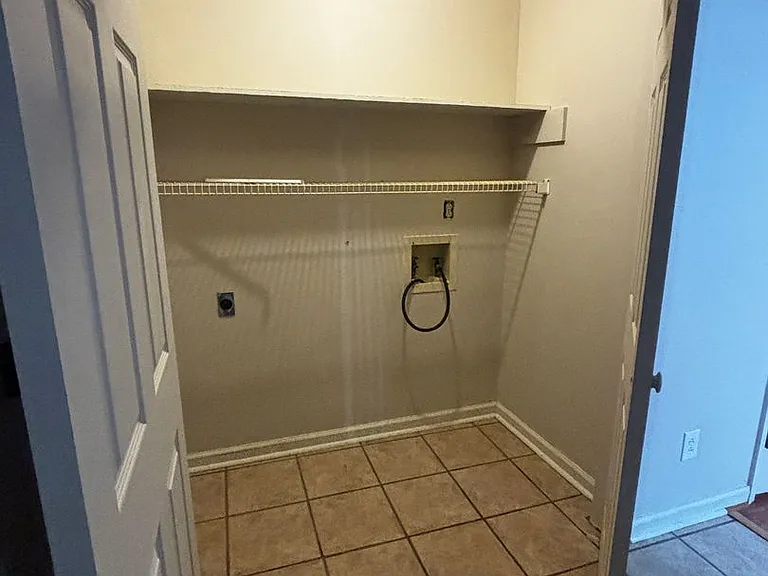 4324 Vista Dr — Photo 5