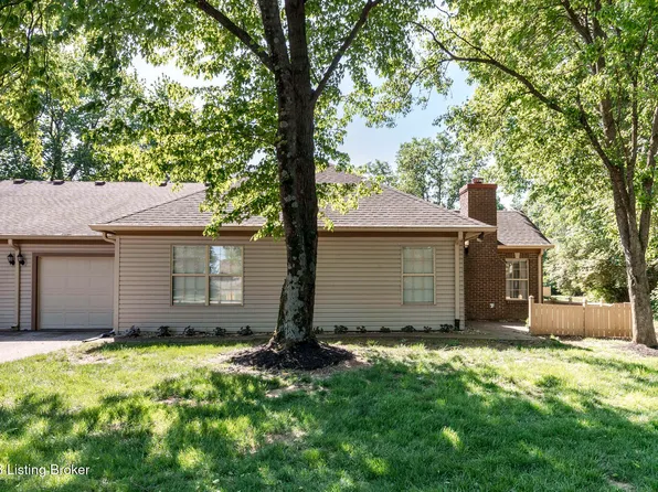 3244 Graystone Manor Pkwy, Louisville, KY 40241