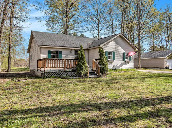 5432 Mobile Trl W, Traverse City, MI 49685
